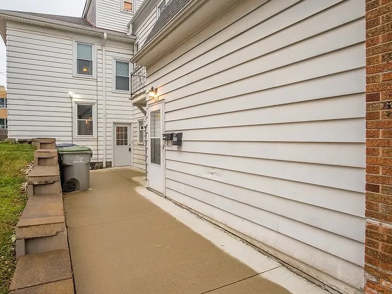 2450 N Cramer St — Photo 11