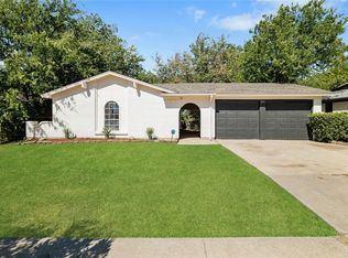 5944 Richard Dr, Watauga, TX 76148