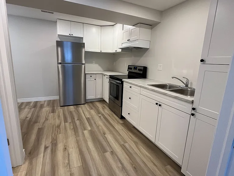 353 Imperial Rd S — Photo 5
