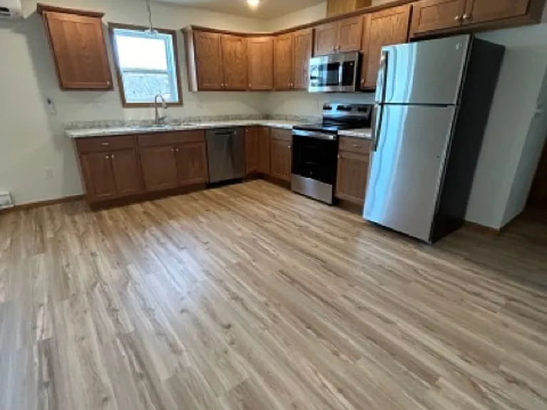 1520 Chase St — Photo 9