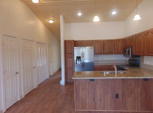 623 Zuni St, Taos, NM 87571