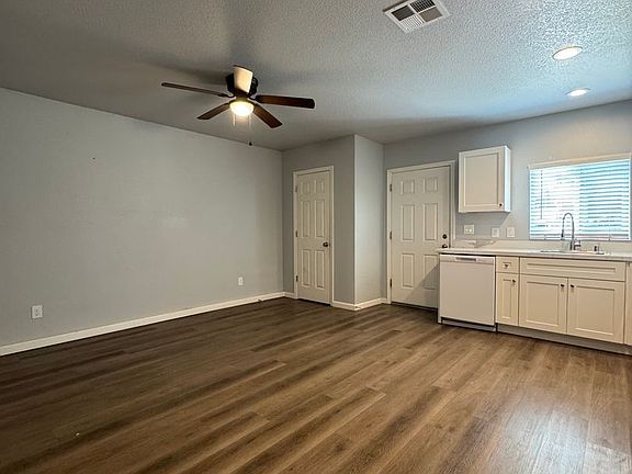 5th image of 307 W Forrest Ave