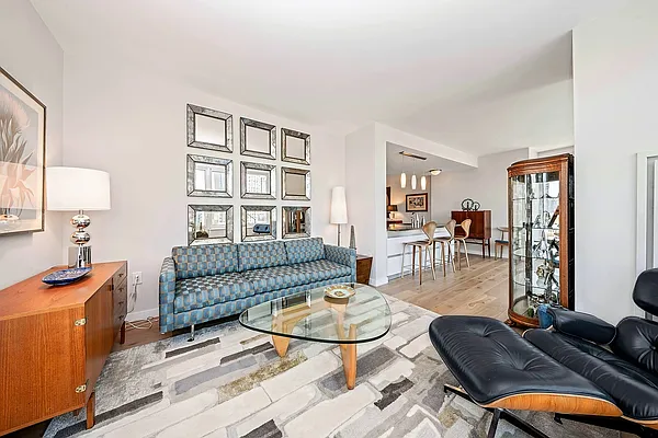 Sold by Corcoran | media 8