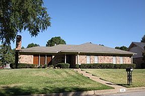 2nd image of 429 Gateridge Dr