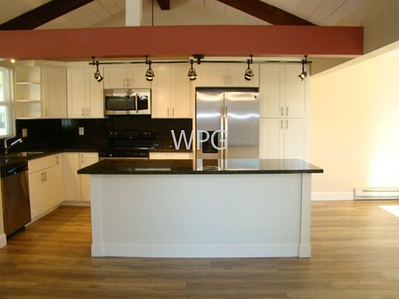 5th image of 606 Millich Dr Unit A