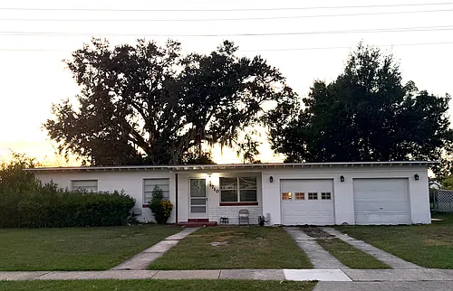 1718 Colton Dr #C Photo 1