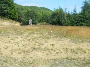 440 Providence Dr #13, Reedsport, OR 97467