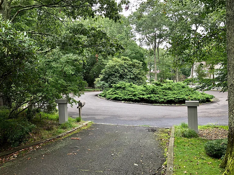 34 Rolling Hill Ct W — Photo 30
