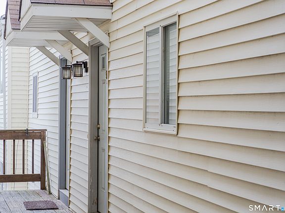 2nd image of 2 Washington Court #8