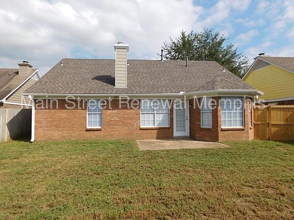 2nd image of 7095 Hampton Dr