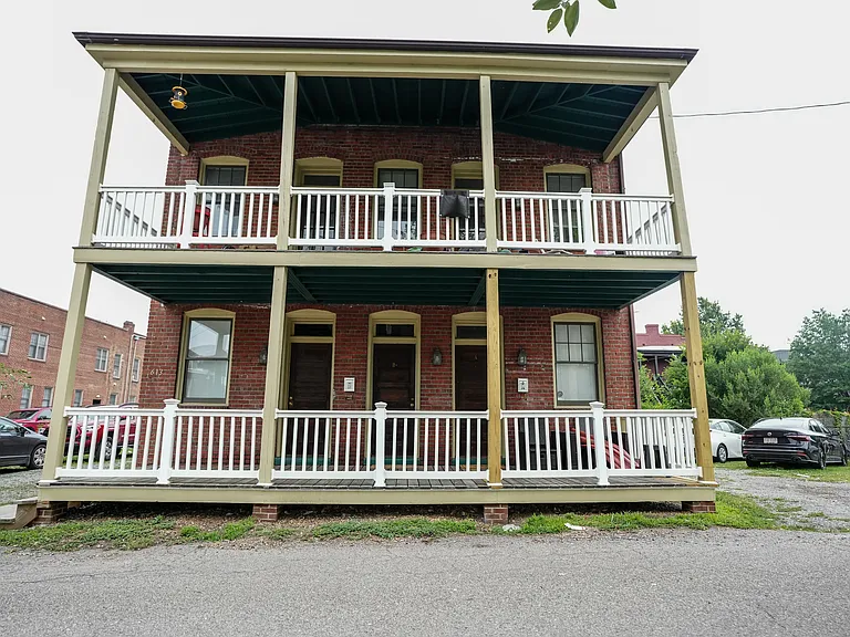 613 Price St #B — Photo 2