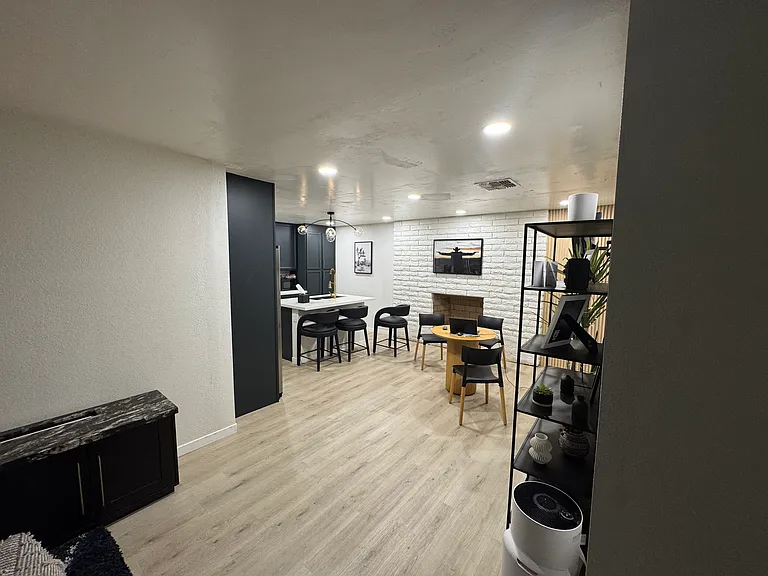 8302 E Monte Vista Rd — Photo 4