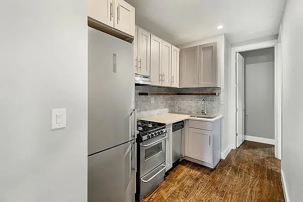 Rented by Freestone Property Group | media 10