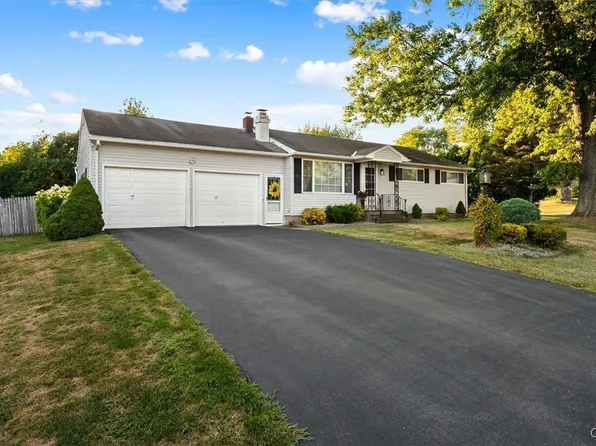 9 Baldwin Rd, Whitesboro, NY 13492