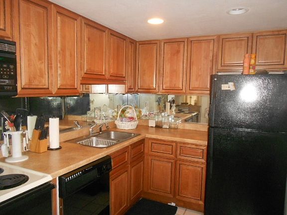 2nd image of 2900 N Atlantic Ave #10