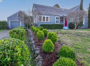 1149 Juniper Ave, Coos Bay, OR 97420