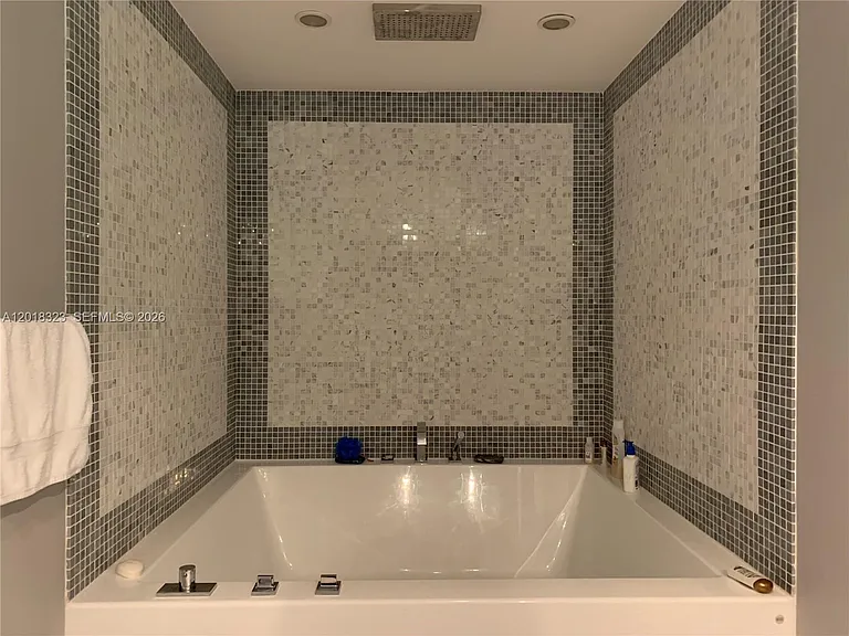 200 Biscayne Boulevard Way #4212 — Photo 11