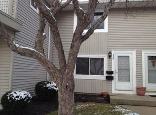 776 Eastbrooke Ln, Rochester, NY 14618