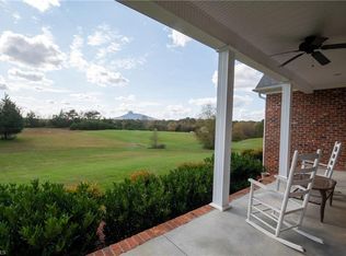 1034 Yorktown Dr, Pinnacle, NC 27043