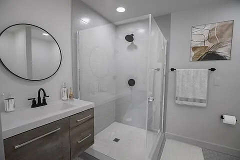1214 W Highland Ave — Photo 52