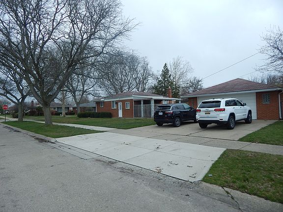 3rd image of 6310 Kinloch St
