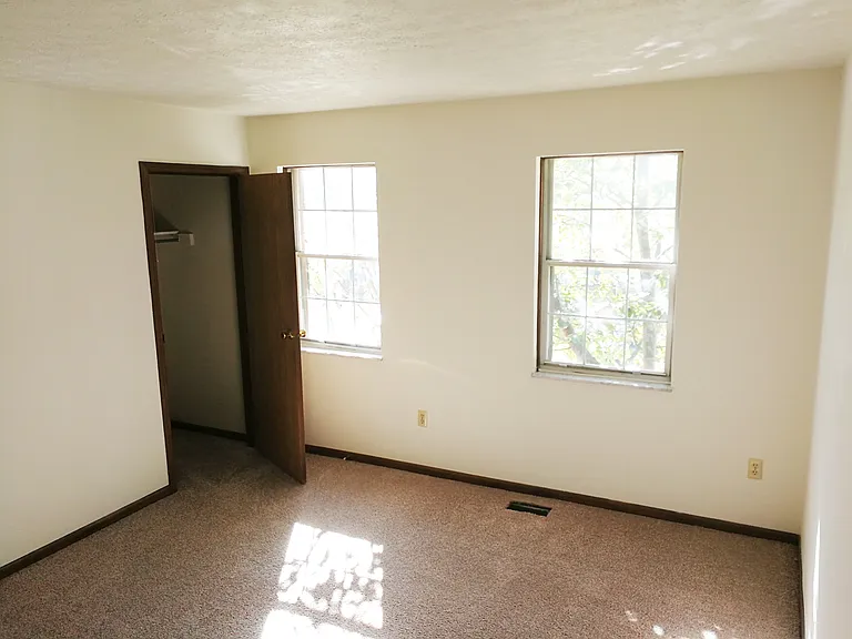 1315 Palmer House Ct — Photo 10