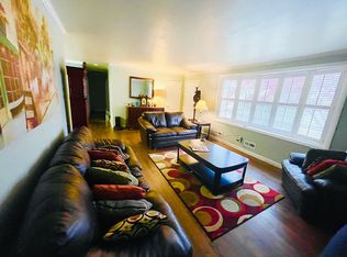 6800 Collinsdale Rd, Parkville, MD 21234