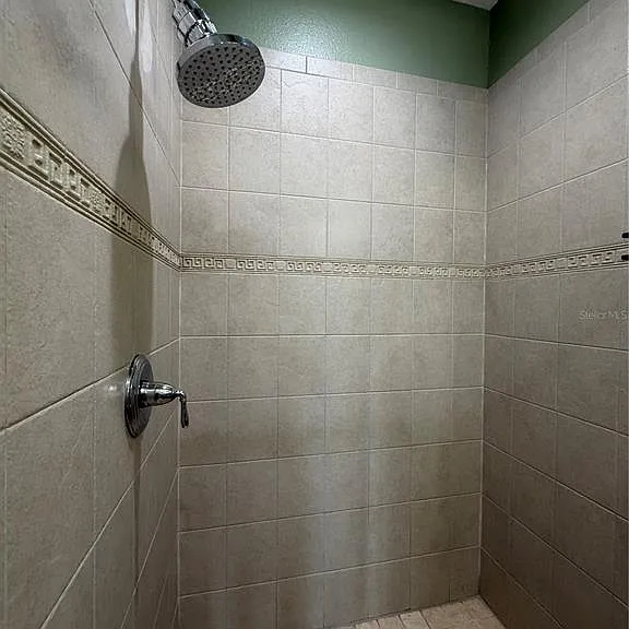 2208 Soho Bay Ct — Photo 26