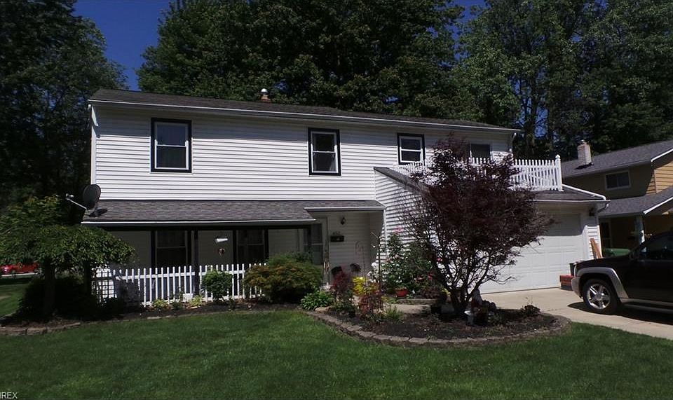 Welcome to 452 Riverdale Dr in Surfside. This spacious 5 bedroom Colonial offers an attached 2 car garage and family room off of the eat-in kitchen. The roof, Furnace, A/C and windows have all been updated. Large private fenced in back yard. More pictures