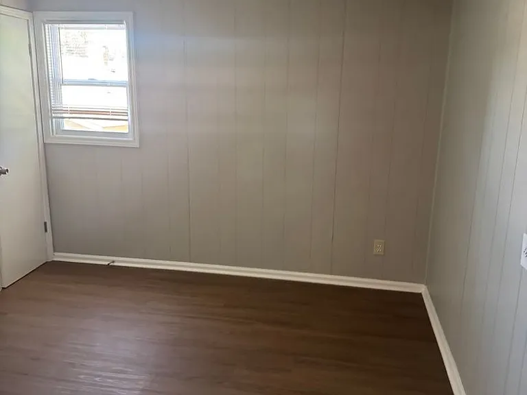 815 Alida Ave — Photo 6
