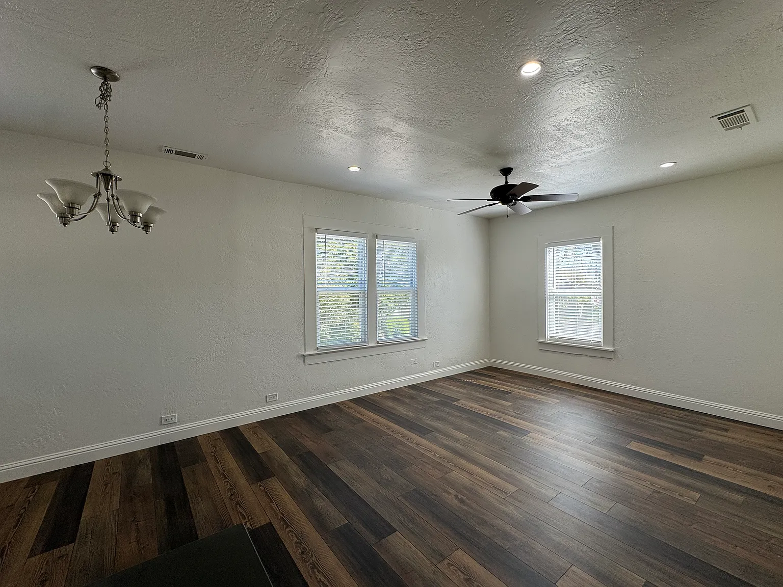 2201B Oak St, Napa — Photo 1