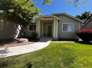 1800 Bougainvillea Dr, Minden, NV