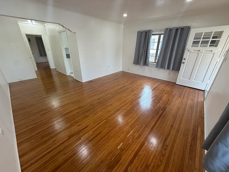 2770 SW 30th Ave #1 — Photo 9