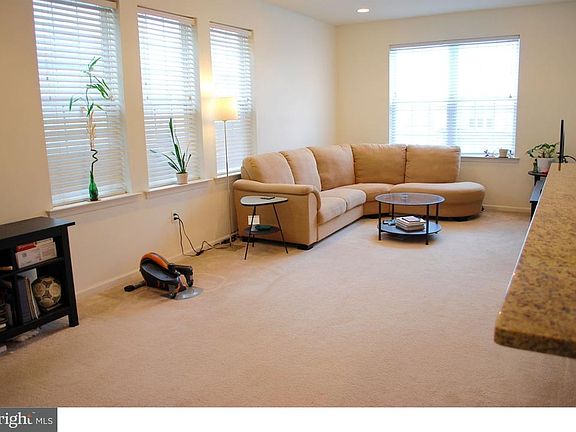 4th image of 2113 Verona Dr