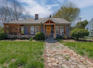 12 E Blue Ridge Dr, Greenville, SC 29609