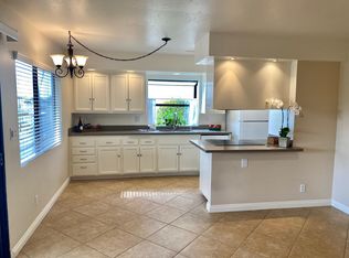 454 Seaward Rd, Corona Del Mar, CA 92625