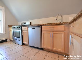 29 Coolidge Hill Rd APT 3, Watertown, MA 02472
