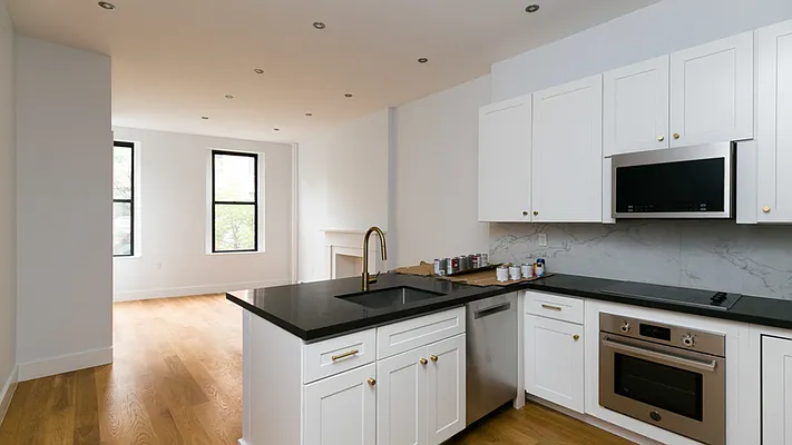 Rented by Nooklyn NYC LLC | media 17