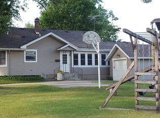 1004 McArthur St, Lake Odessa, MI 48849