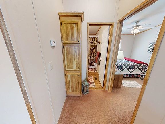 5th image of 65 Carpenter St
