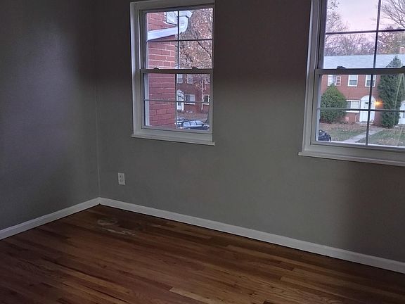 5th image of 421 Kenwood Dr APT J