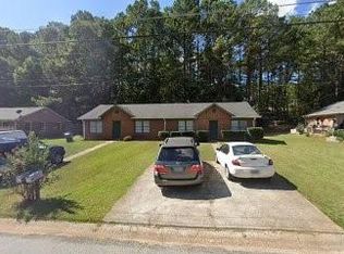 390 Freeport Dr, Lawrenceville, GA 30046