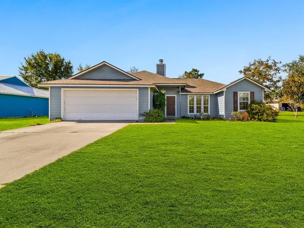 1060 Yaupon Cove Dr, Onalaska, TX 77360