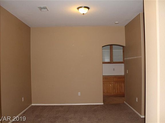 5th image of 297 Auster Park Ave #0