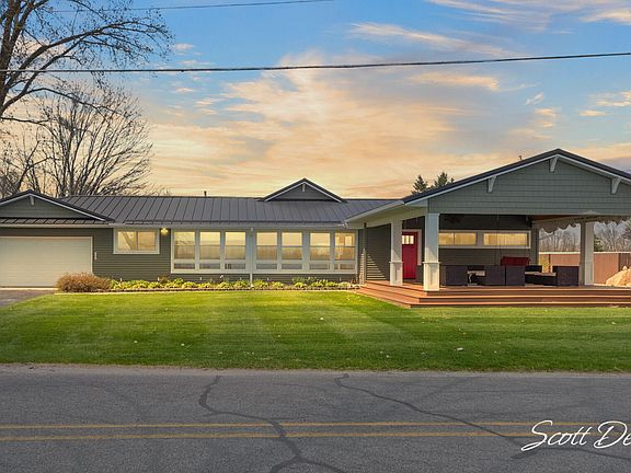 2nd image of 604 N Shore Dr