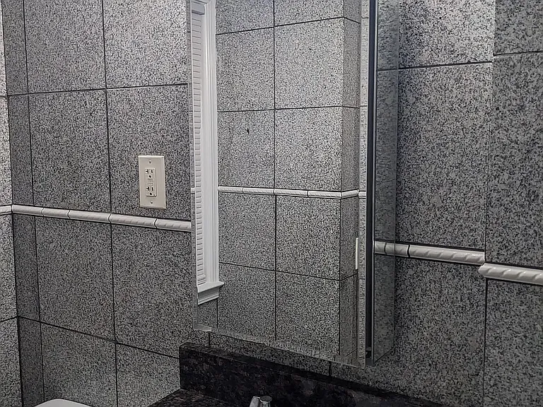 35 Park Avenue Ct #2 — Photo 4