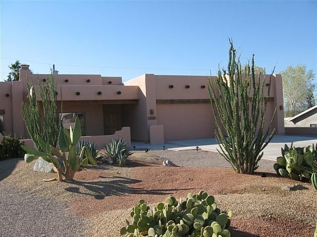 1st image of 2668 Bamboo Dr