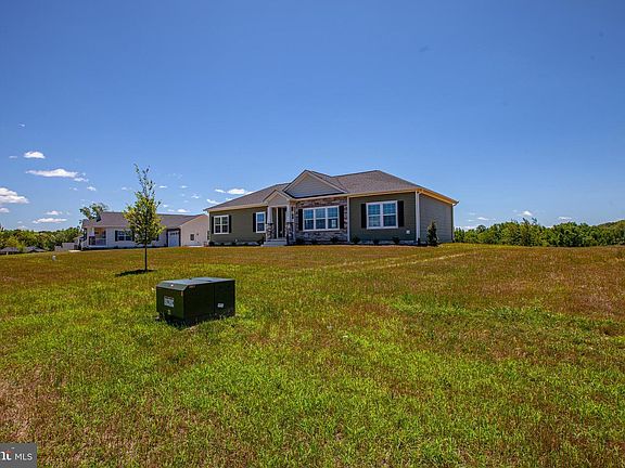 2nd image of 112 Hickory Hill Overlook Ct