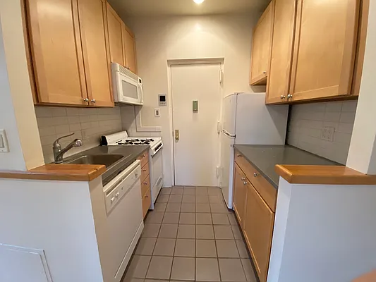 Rented by Heller Organization | media 19