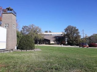 1380 Beech Tree Rd #1, Charleston, IL 61920